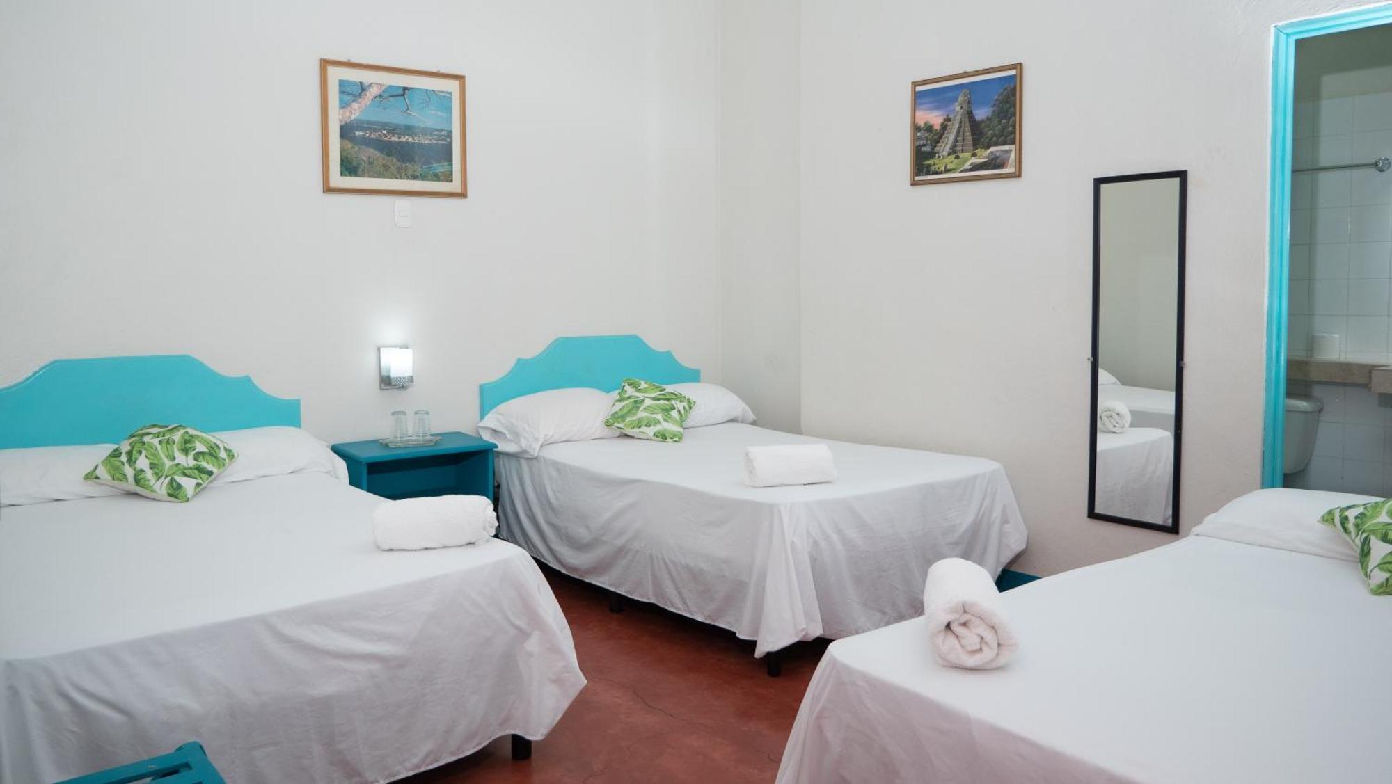 Hotel Petenchel Флорес Экстерьер фото
